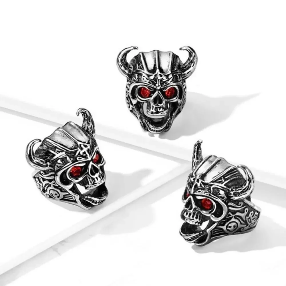 NWOT Viking Stainless Steel Skull‎ Ring with Red Gem Eyes size 9